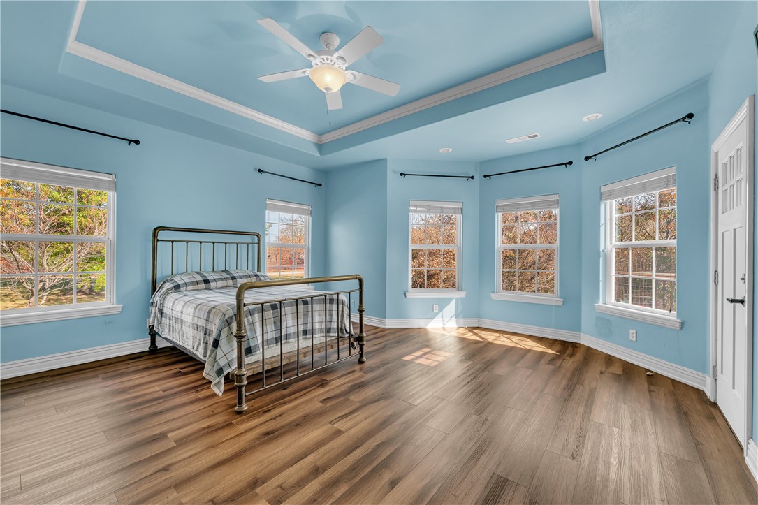 Hunts Lakeside Estates - Residential