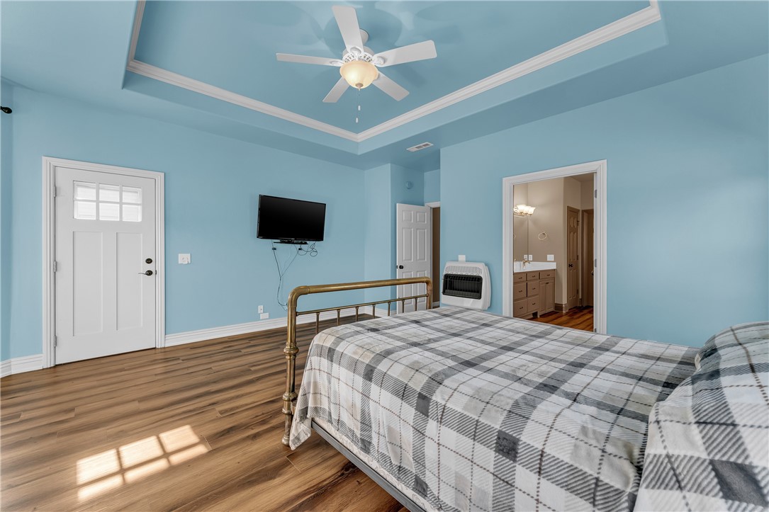 Hunts Lakeside Estates - Residential