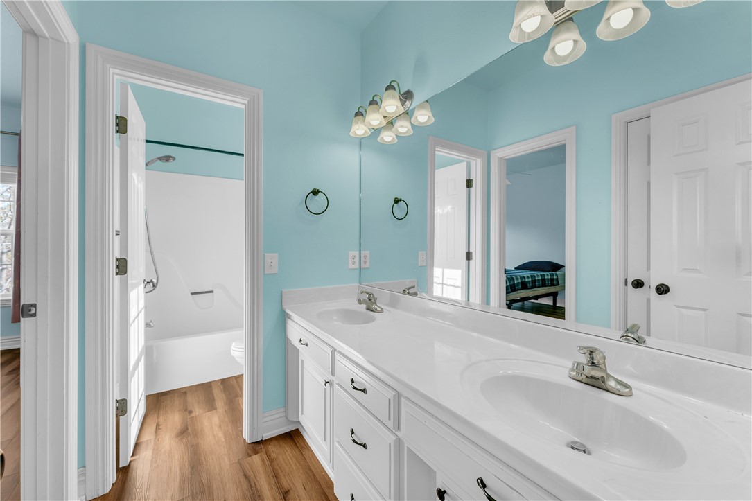 Hunts Lakeside Estates - Residential