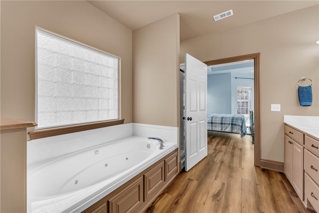 Hunts Lakeside Estates - Residential