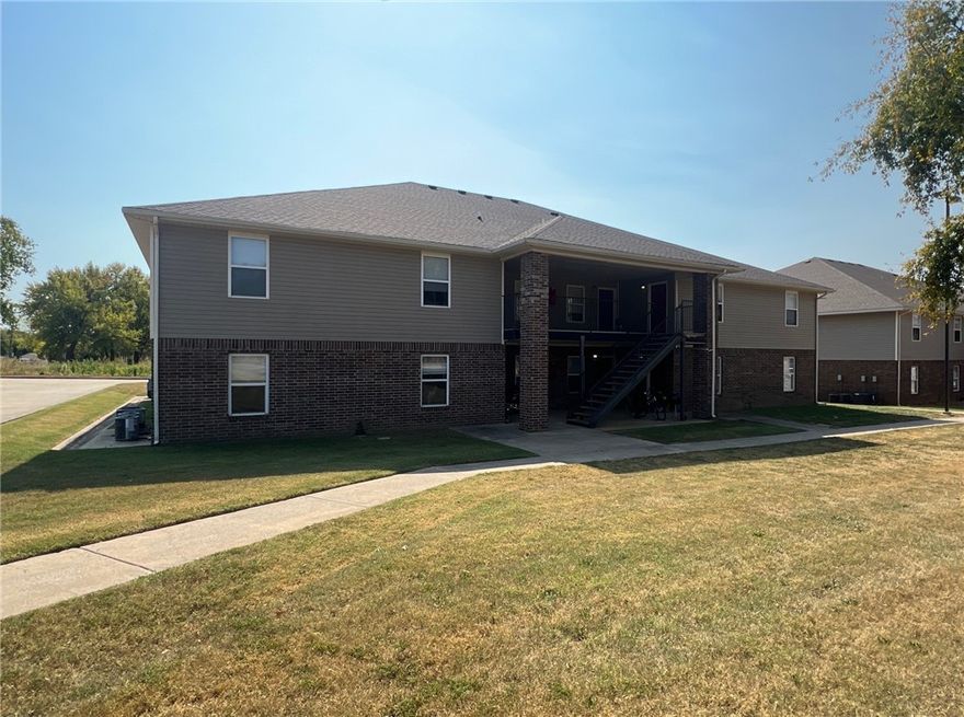 Nice apartment in Centerton. Home features 2 bedrooms, 2 bathrooms, nice sized living room, LVP in living room and carpet in the bedrooms. A pantry, & all appliances.