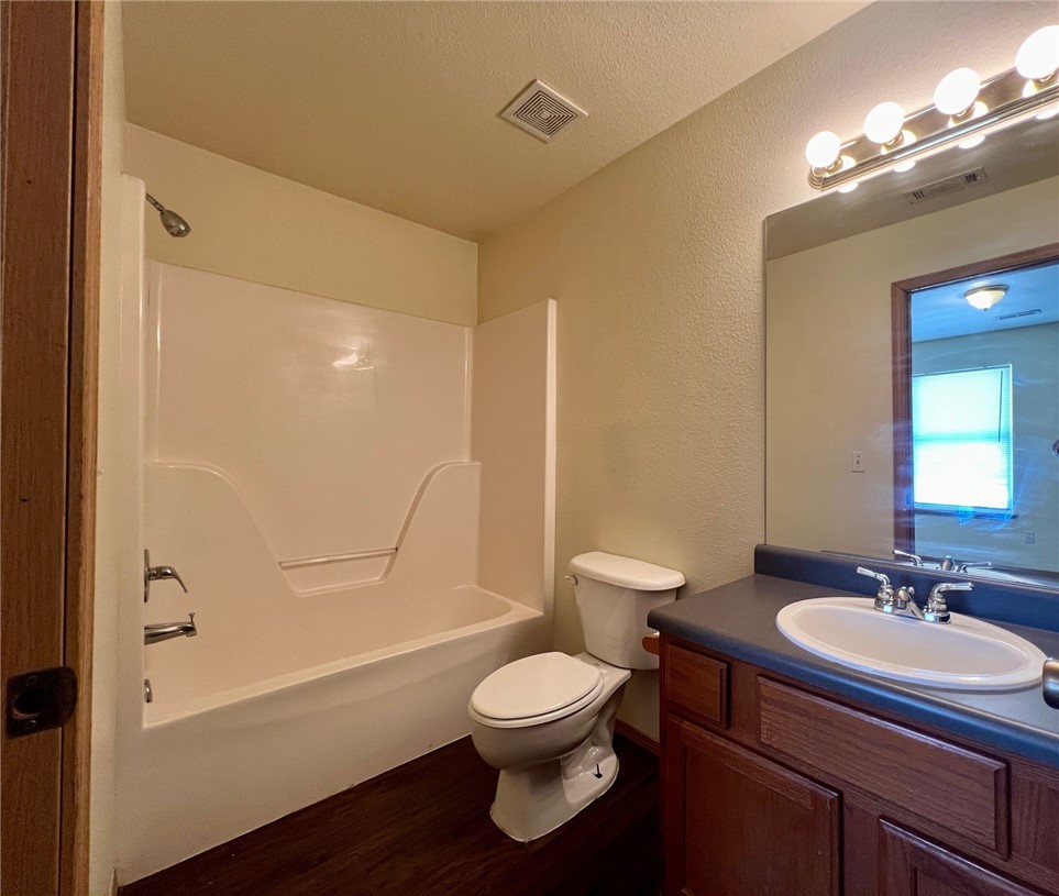 WOMACKS ADD-CENTERTON - Residential Lease