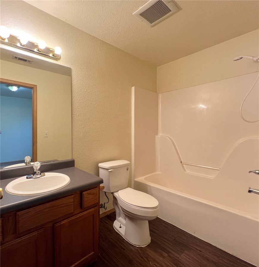 WOMACKS ADD-CENTERTON - Residential Lease