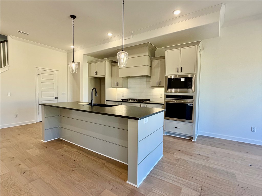 Hillcrest - Residential