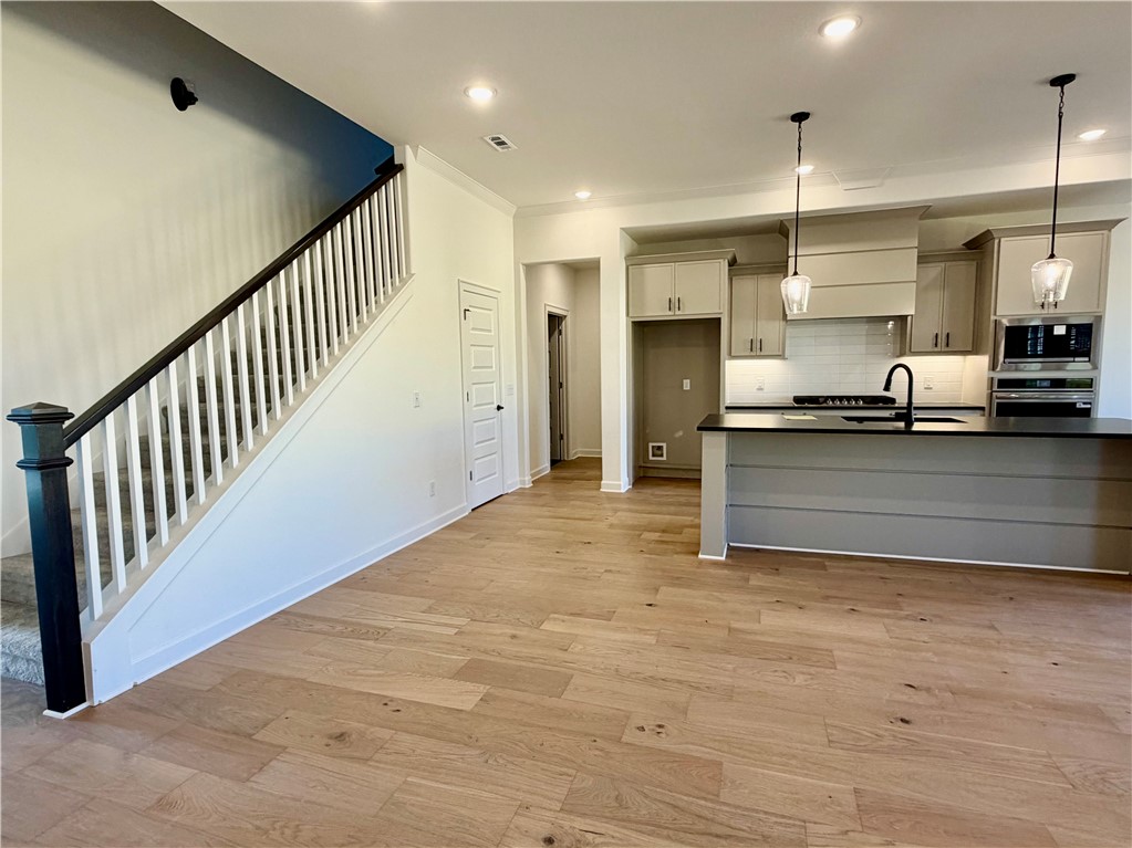 Hillcrest - Residential