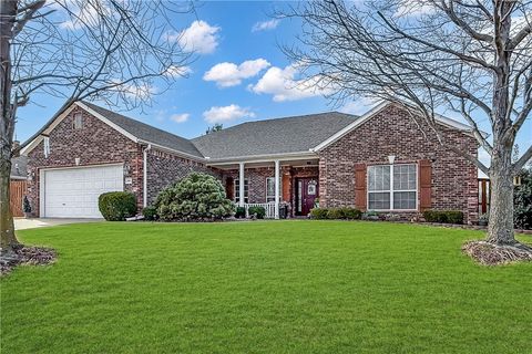 Photo of 1661 Cannondale Drive, Fayetteville, AR 72704 (MLS # 1334840)