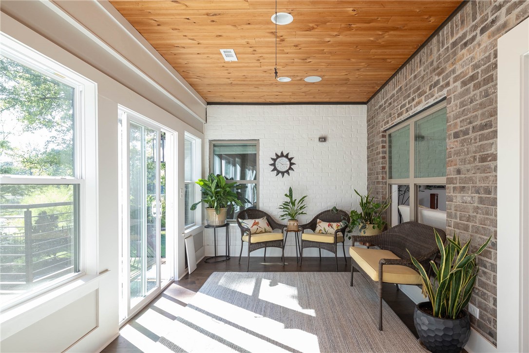 Star Lake - Residential