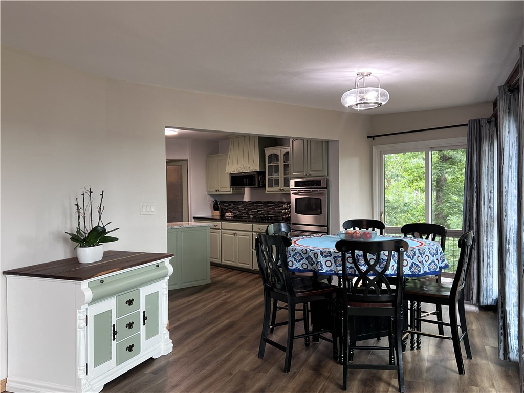 Tanglewood 4Th - Residential