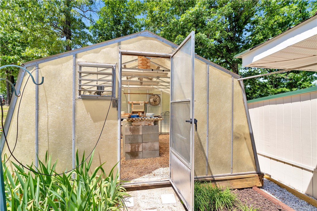 Tanglewood 4Th - Residential