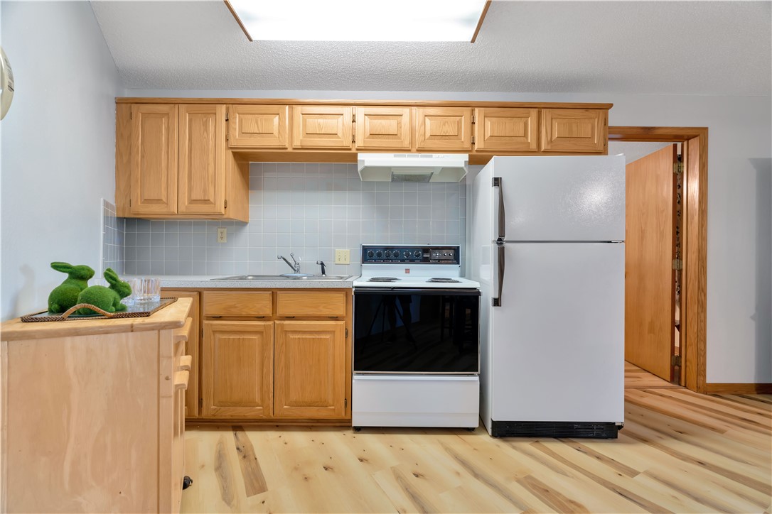 Tanglewood 4Th - Residential