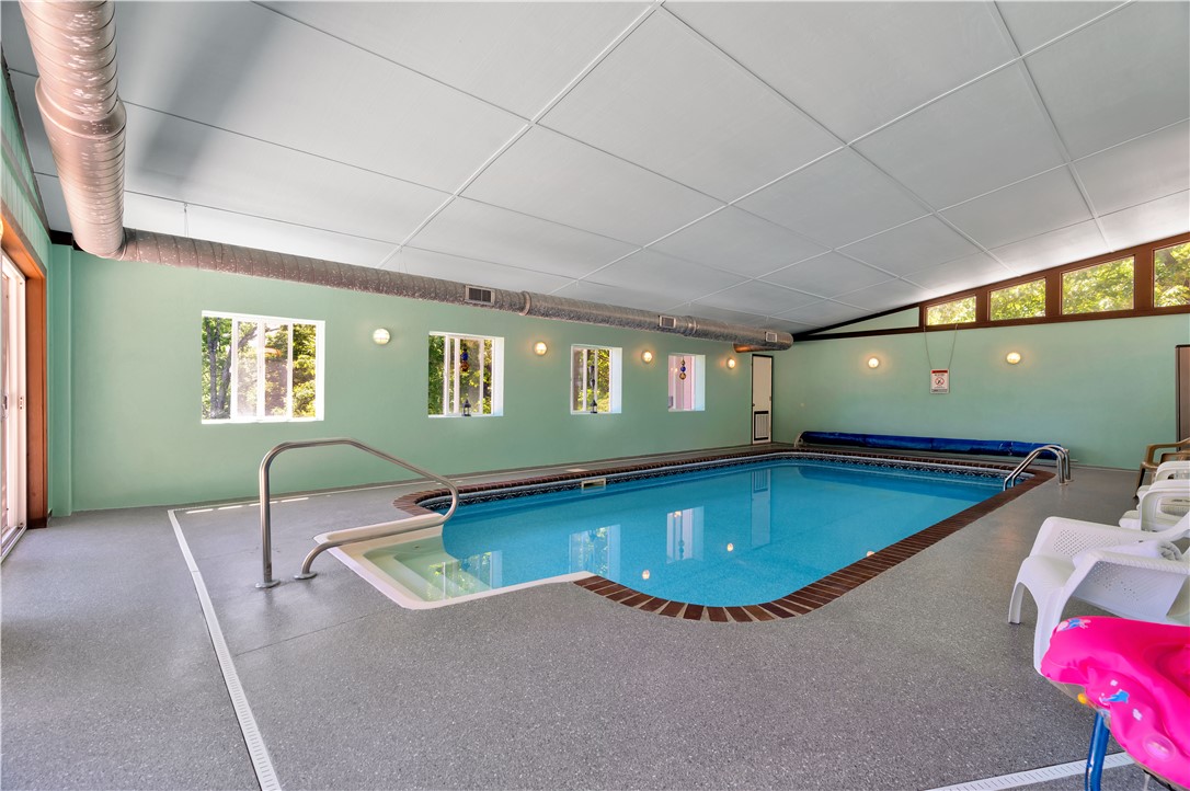 Tanglewood 4Th - Residential