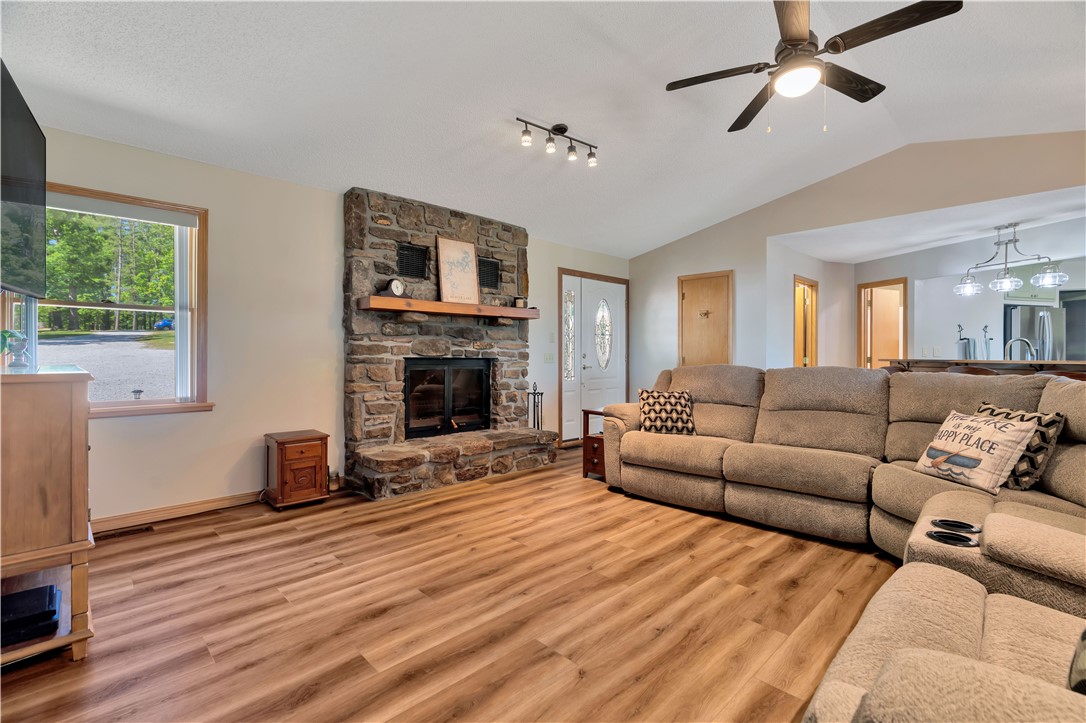 Tanglewood 4Th - Residential