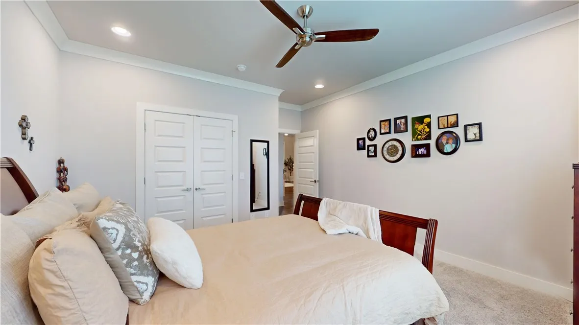 Centerton, Arkansas 72719, United States, 5 Bedrooms Bedrooms, ,4 BathroomsBathrooms,Residential,Active,239116