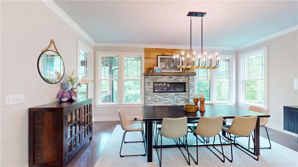 Centerton, Arkansas 72719, United States, 5 Bedrooms Bedrooms, ,4 BathroomsBathrooms,Residential,Active,239116