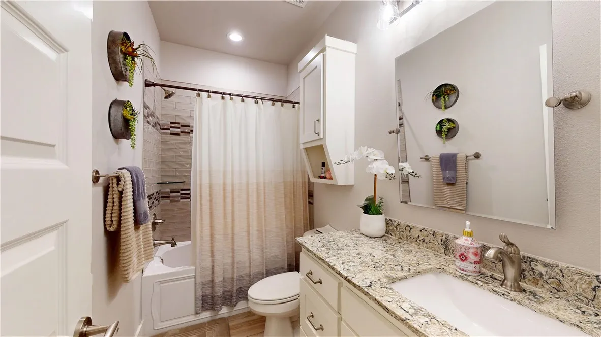 Centerton, Arkansas 72719, United States, 5 Bedrooms Bedrooms, ,4 BathroomsBathrooms,Residential,Active,239116