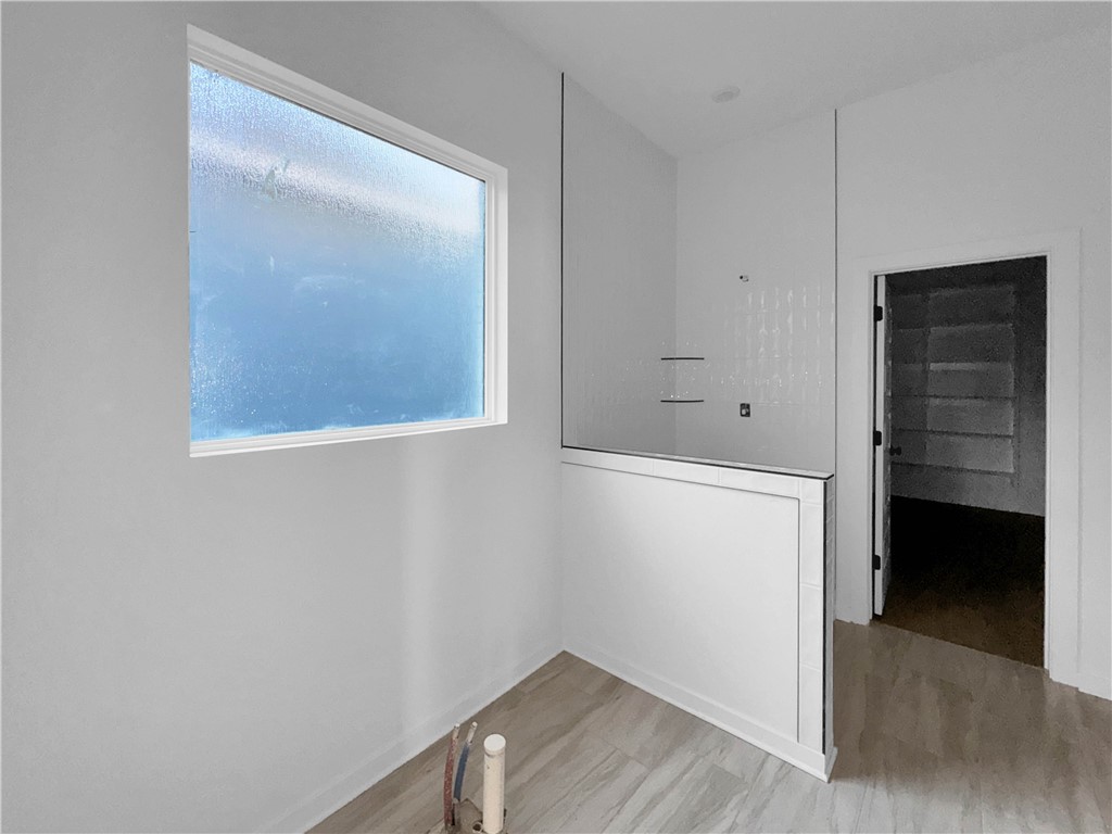 Pine Hollow - Residential