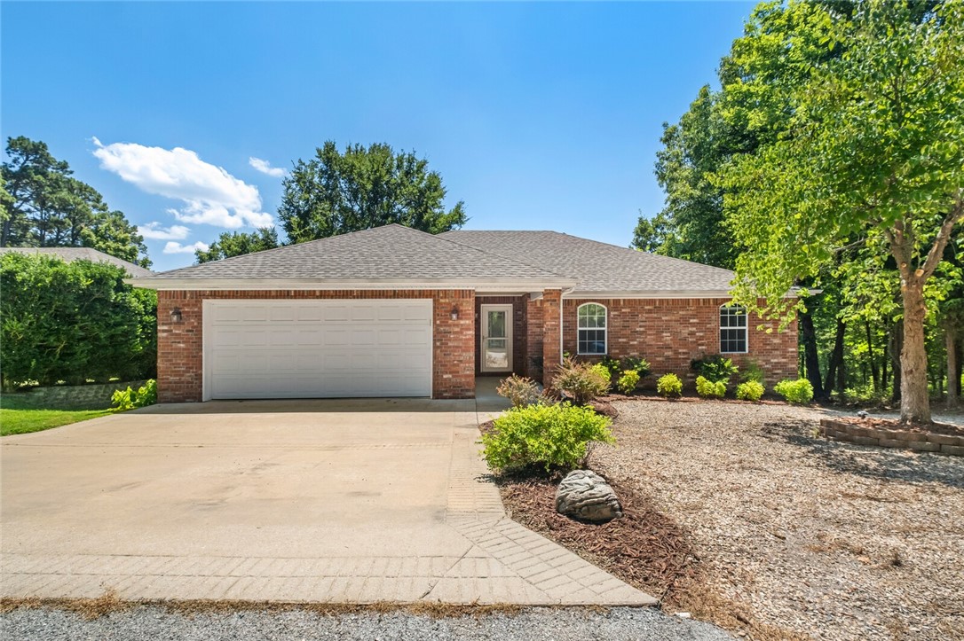 Buckingham Sub Bvv - Residential Lease