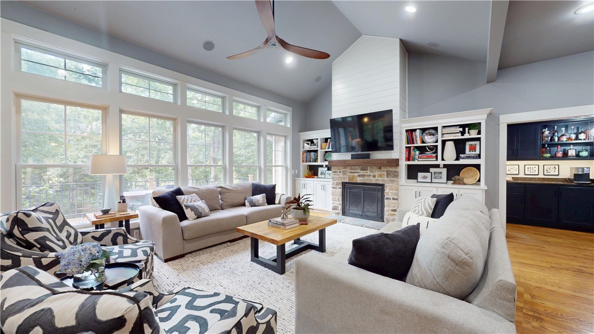 Woodridge Manor Rurban - Residential