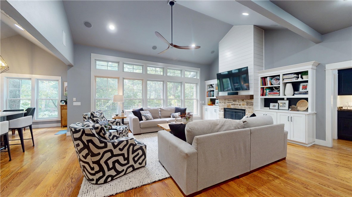 Woodridge Manor Rurban - Residential