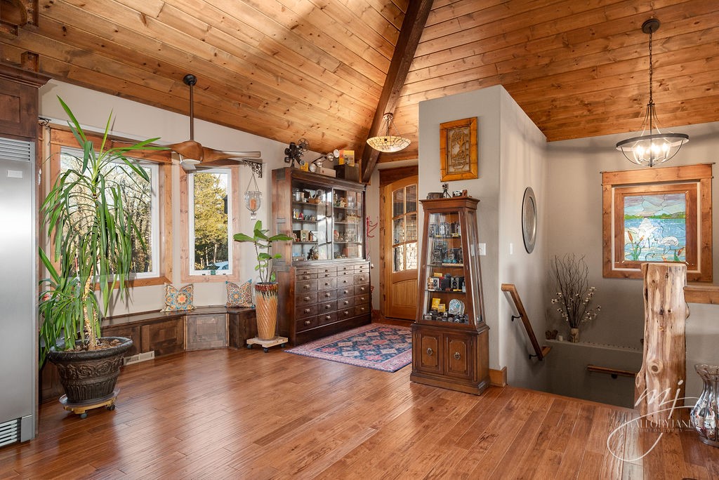 Unit 116 Holiday Island - Residential