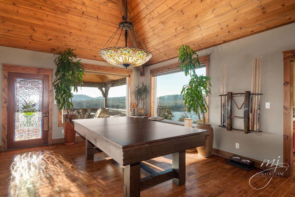 Unit 116 Holiday Island - Residential