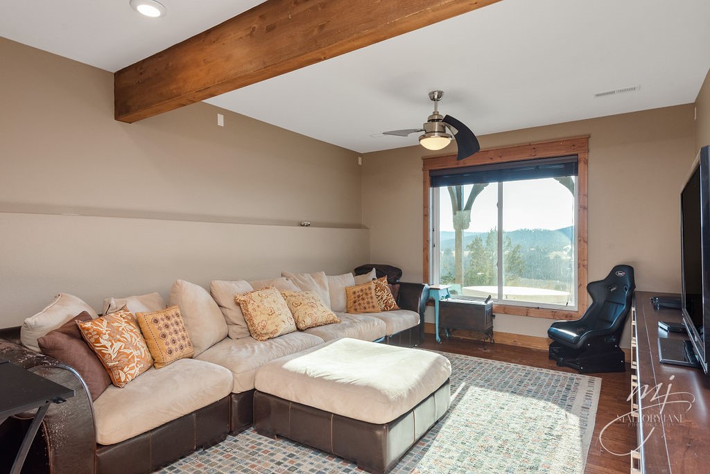 Unit 116 Holiday Island - Residential