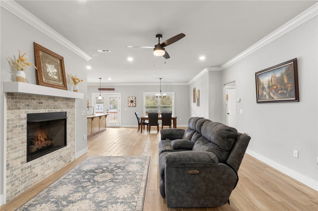 HICKORY MEADOWS S/D PH 1 - Residential