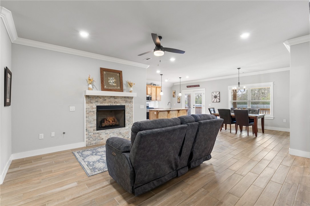 HICKORY MEADOWS S/D PH 1 - Residential