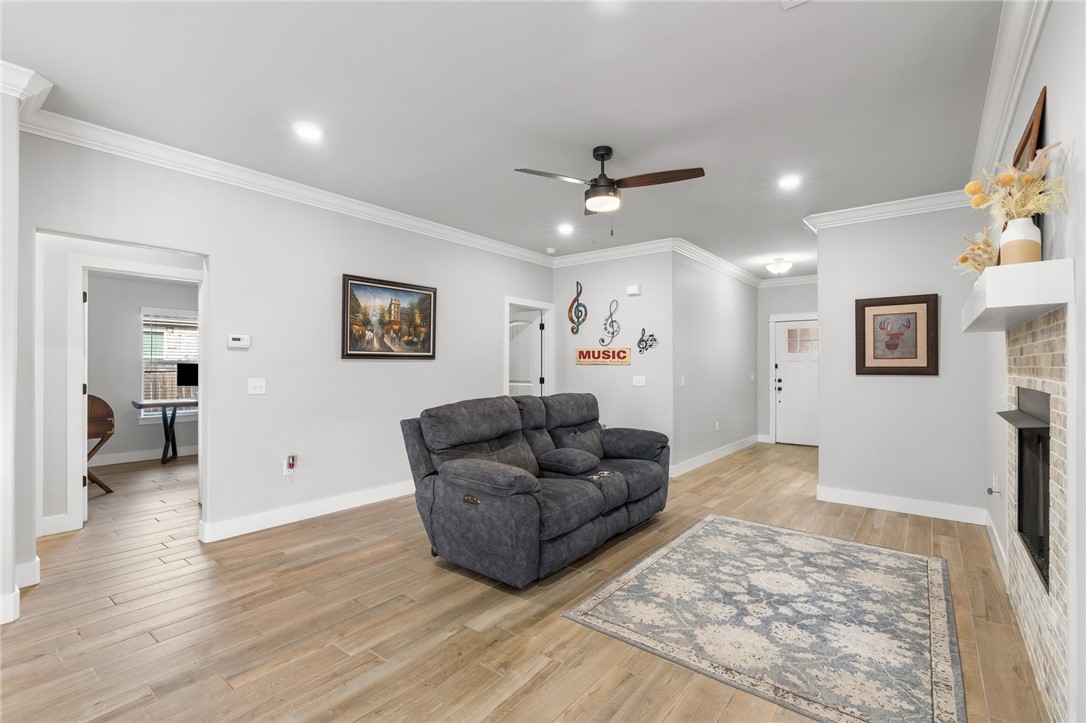 HICKORY MEADOWS S/D PH 1 - Residential