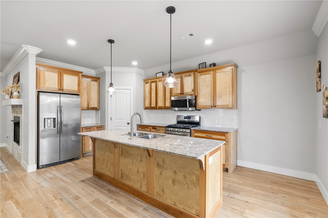 HICKORY MEADOWS S/D PH 1 - Residential