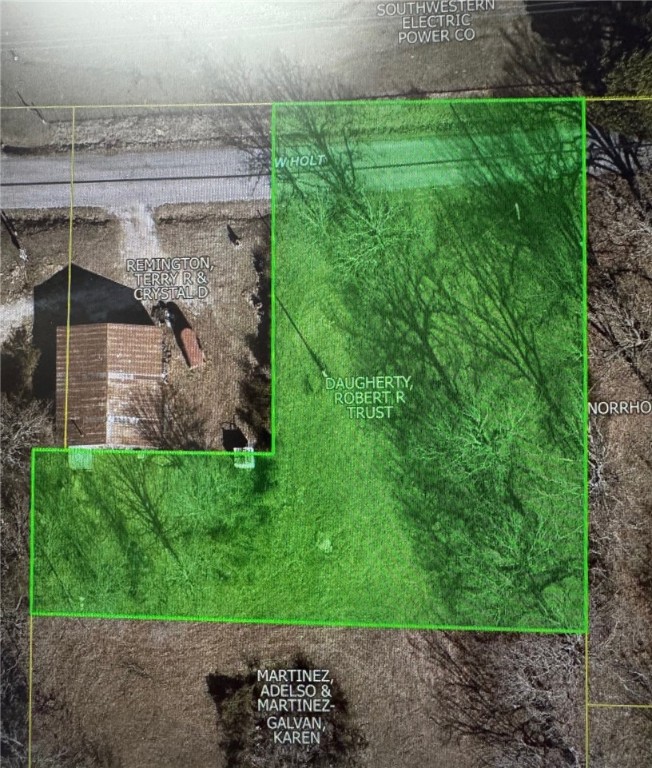 Great place to build a house or tiny house. Agent owned