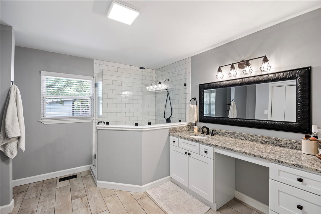 Pine Crest Hill - Residential