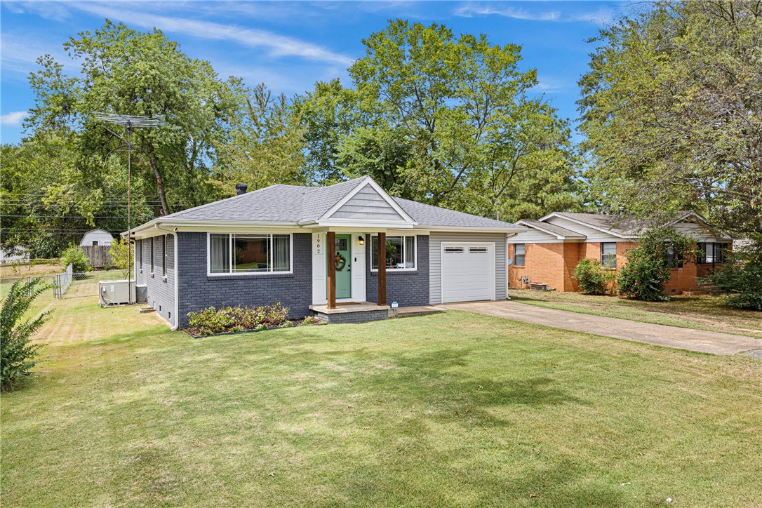 Pine Crest Hill - Residential