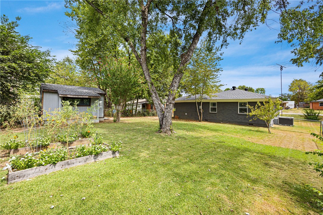 Pine Crest Hill - Residential