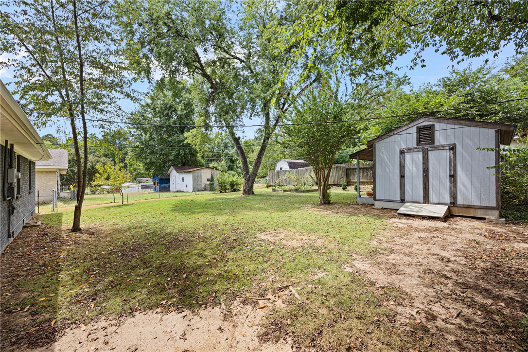 Pine Crest Hill - Residential