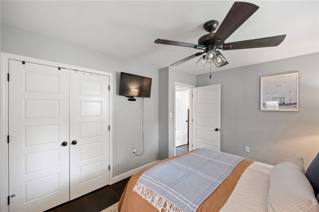 Pine Crest Hill - Residential