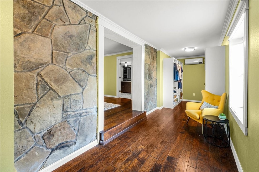 Elkins Outlots - Residential