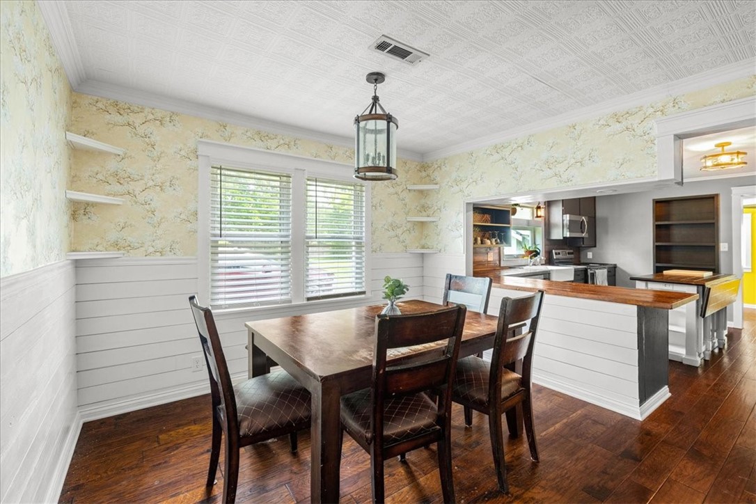 Elkins Outlots - Residential