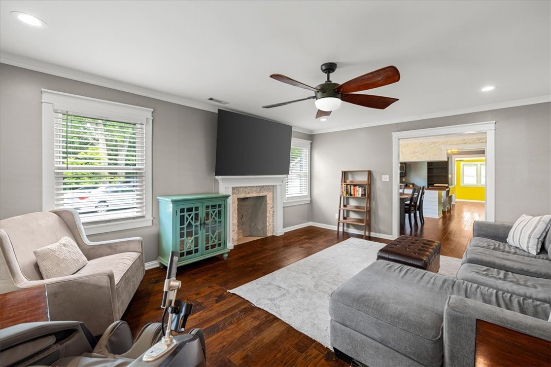 Elkins Outlots - Residential