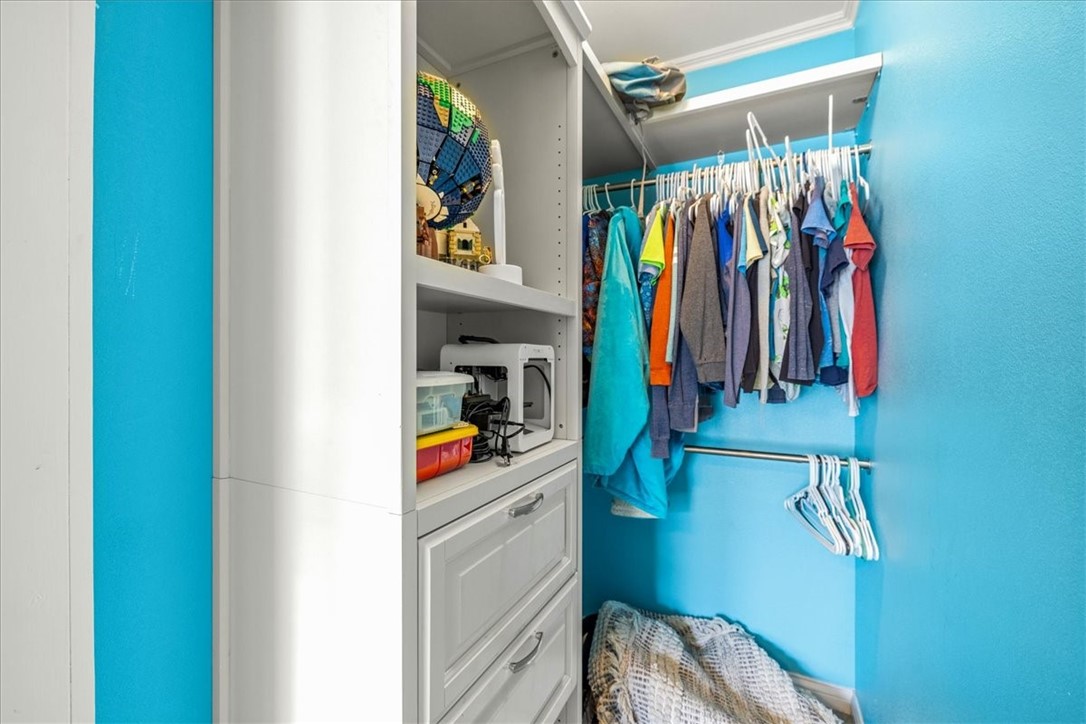 Elkins Outlots - Residential