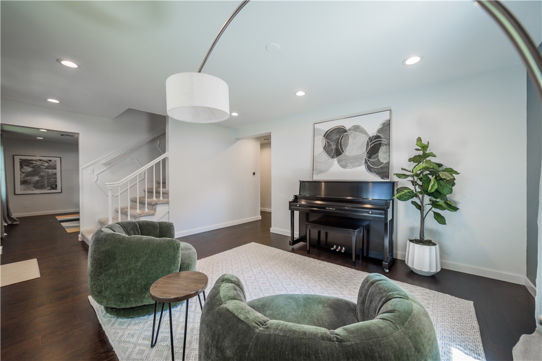 Rolling Hills - Residential