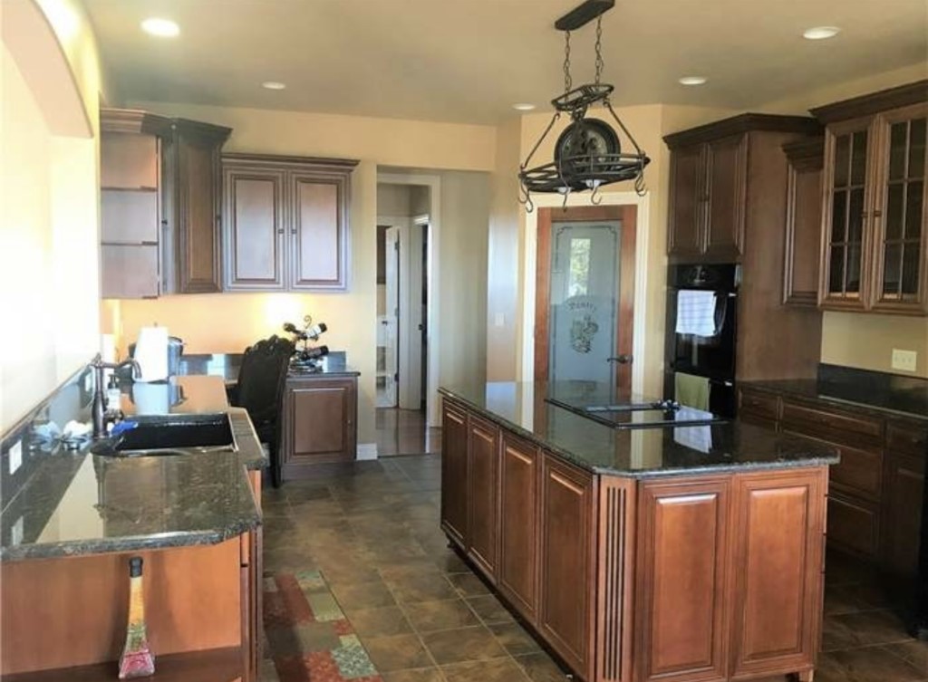 Unit 116 Holiday Island - Residential