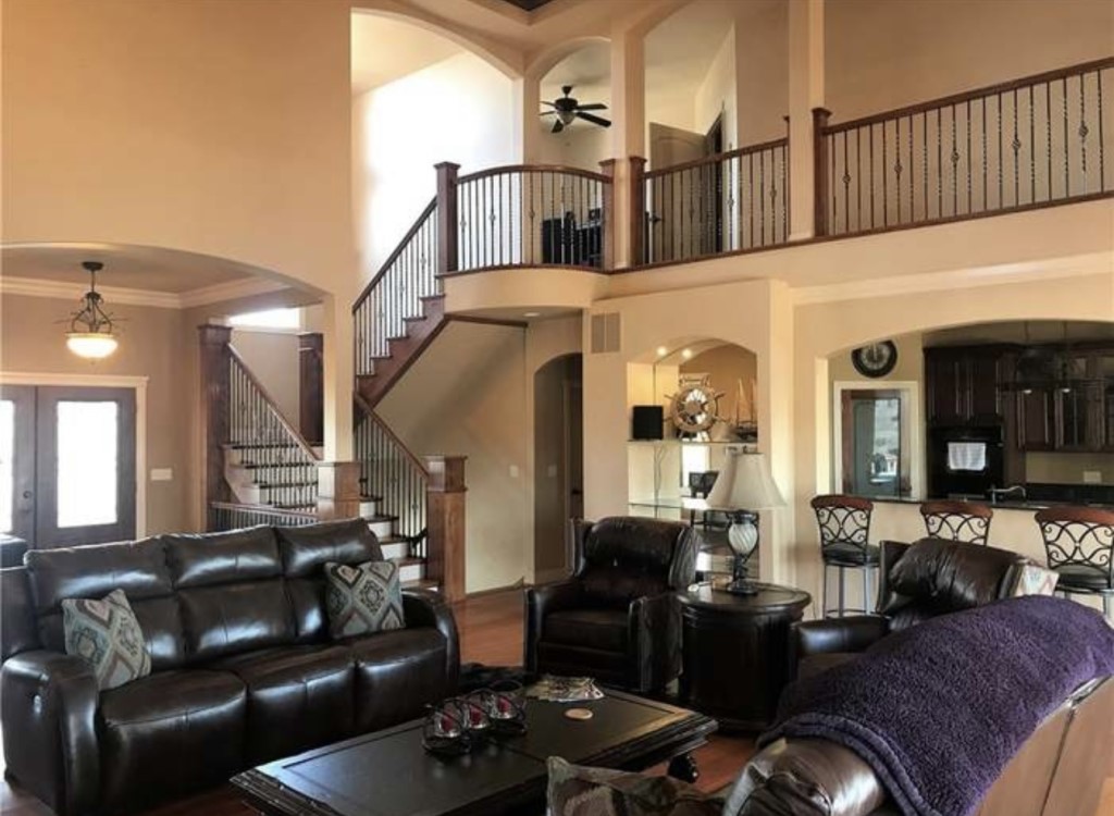 Unit 116 Holiday Island - Residential