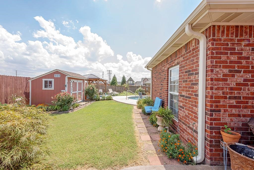 Ridgecrest Meadows Ph 5 Rogers - Residential