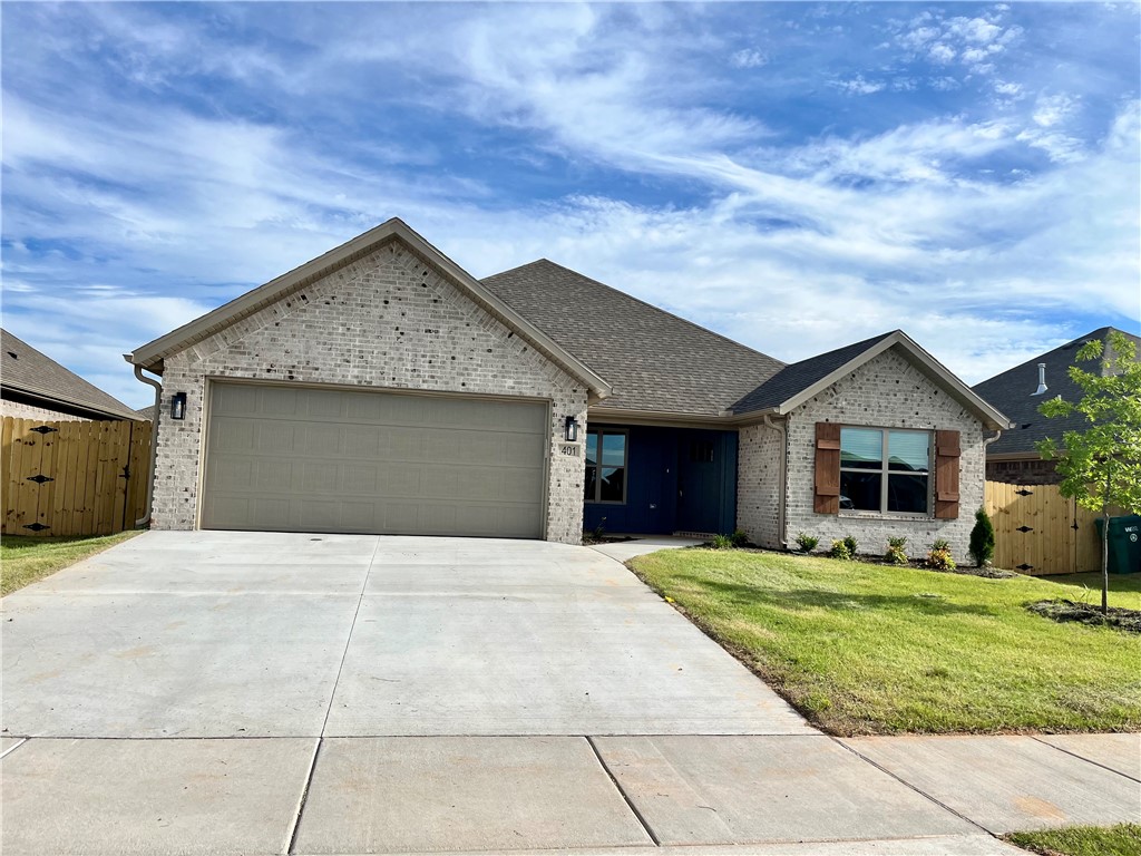 Just an year old construction, spacious 4 bed 2 bath in an excellent location all that Centerton has to offer. Close to all top schools. Huge backyard, covered patio, full master suite and all new stainless steel appliances. Refrigerator, washer and dryer included. Pets negotiable.