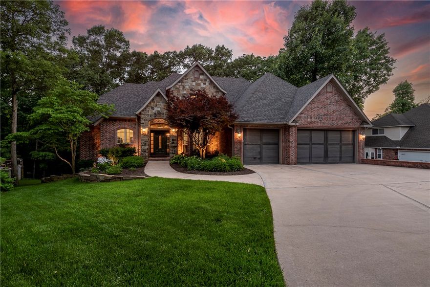 AMAZING home in North Bentonville with "Tristan's Trail" mountain bike trail in the backyard and access to all north Bentonville's premiere biking trails!! Perfect location for trails, museums, dining, new WM Home Office, and access to I-49, this home truly has it all. Brand new remodeled kitchen, updates throughout and 4 decks that create a private and gorgeous wooded retreat with space to entertain or relax. All in the heart of the city! This inviting 3 level home has something for everyone, including a heated/cooled large workspace (487 s.f.) not included.