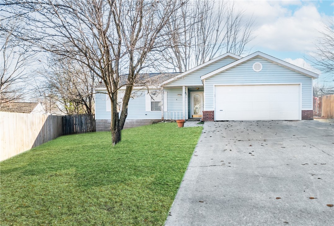 Untapped potential for this 3-bedroom, 2-bathroom, 1,133 sqft home in the heart of Fayetteville, located off Wedington. Built in 1994, this residence had the roof recently done in 2021 and HVAC updated in 2018. Featuring a fireplace, kitchen nook with plenty of natural light, and spacious backyard this home would be fantastic for someone wanting to bring their vision to life with a few updates. Fantastic location near campus that wonāt last long, schedule a showing today!