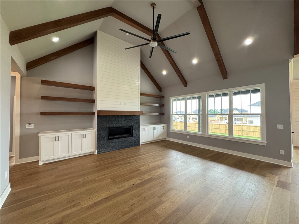 Crescent View Ph II Lowell - Residential