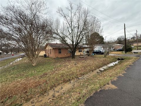 Photo of 403 6th Street, Ola, AR 72853 (MLS # 1336079)