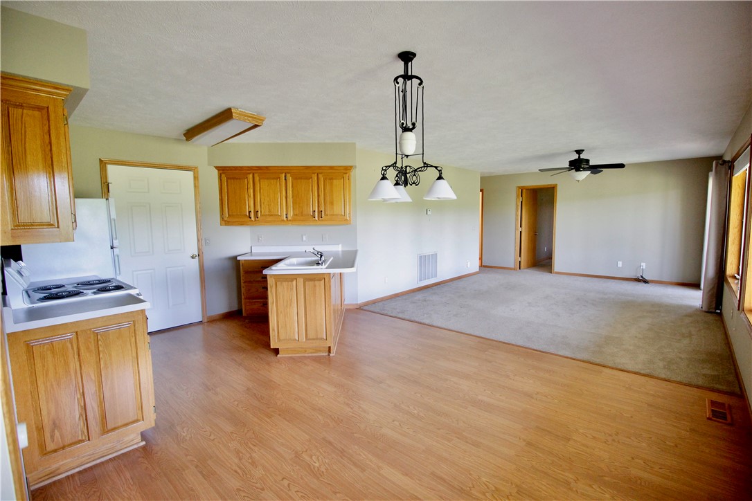 Unit 112 Holiday Island - Residential